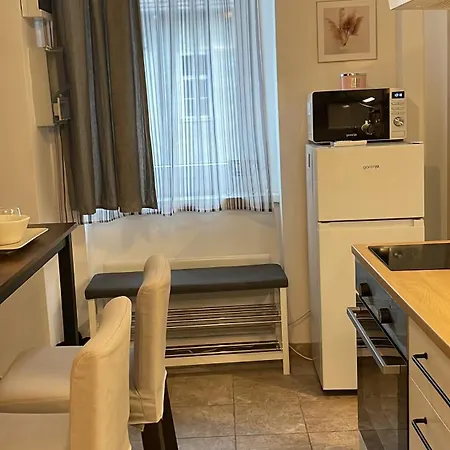 Hanna&rita In The Centre Lonyay 42a 3rd Floor In The Back Yard شقة بودابست